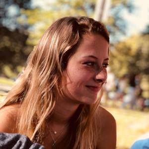 Meet your Posher, Hannah